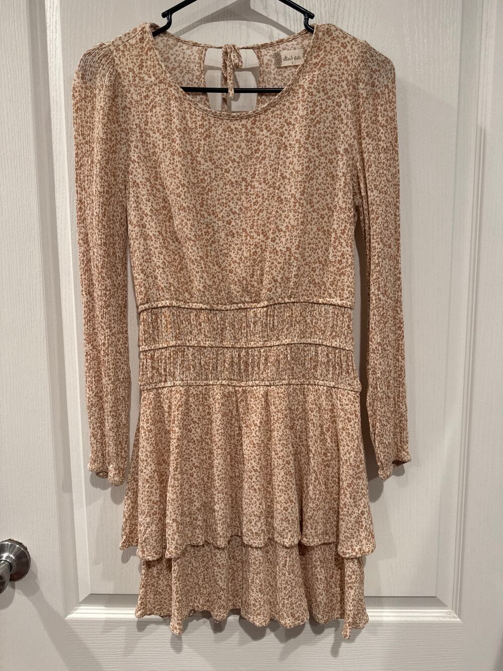 Altar’d State Floral Tiered Mini Dress Small Tan Cream Long Sleeve Smocked